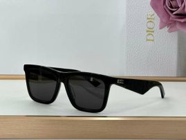 Picture of Dior Sunglasses _SKUfw55559556fw
